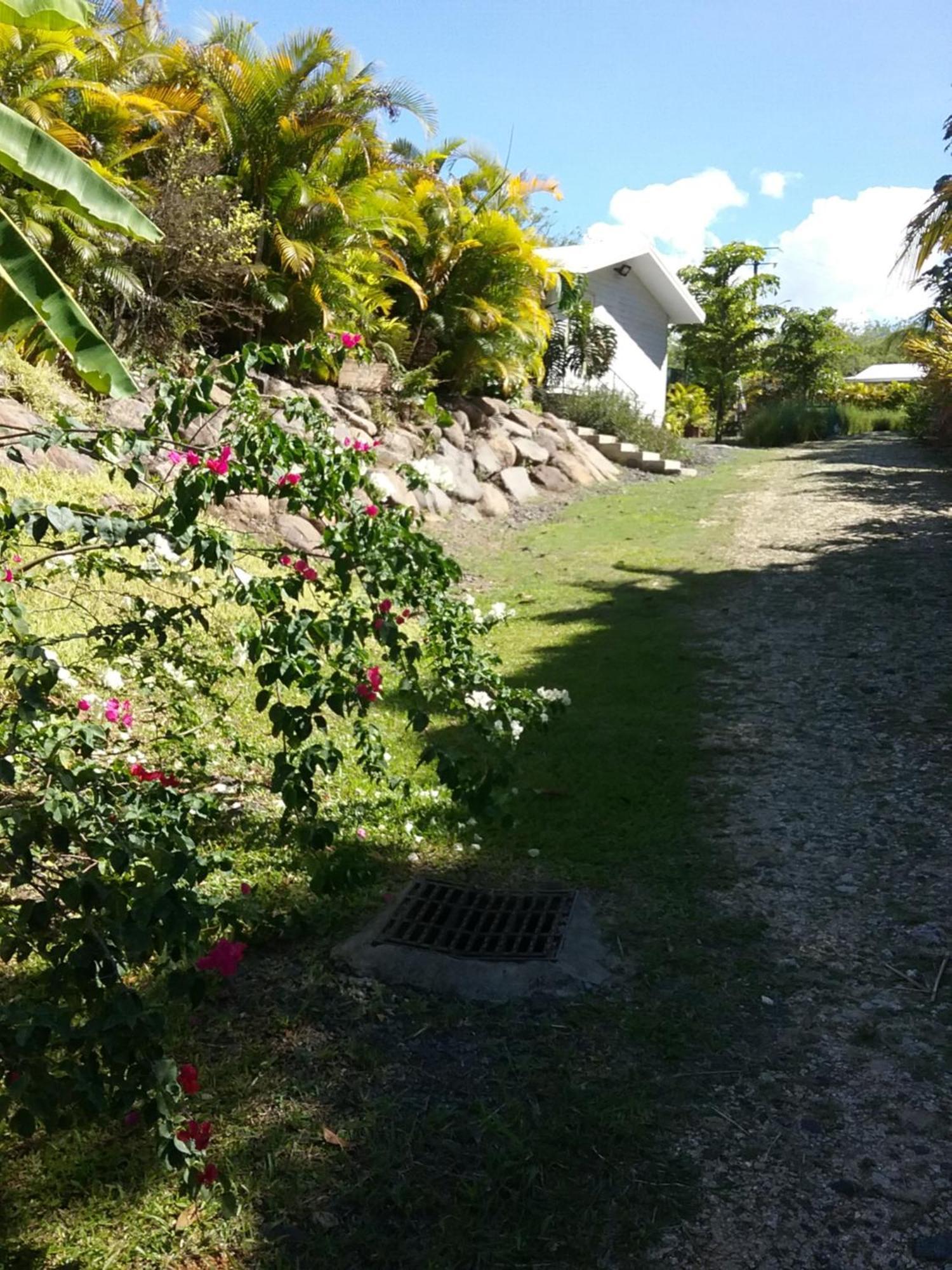 Dadi'S Little Paradis Sainte-Rose Room photo