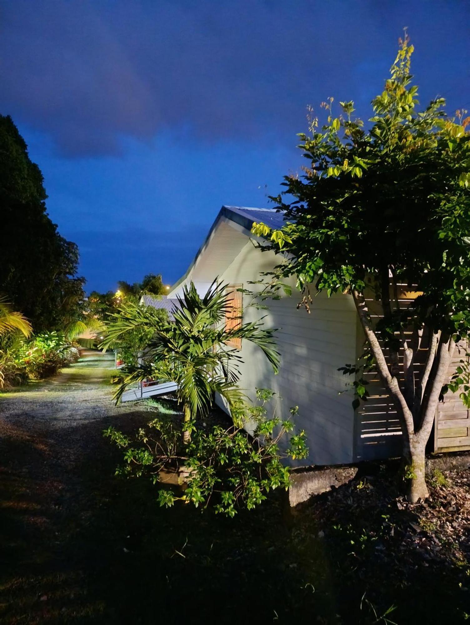 Dadi'S Little Paradis Sainte-Rose Exterior photo